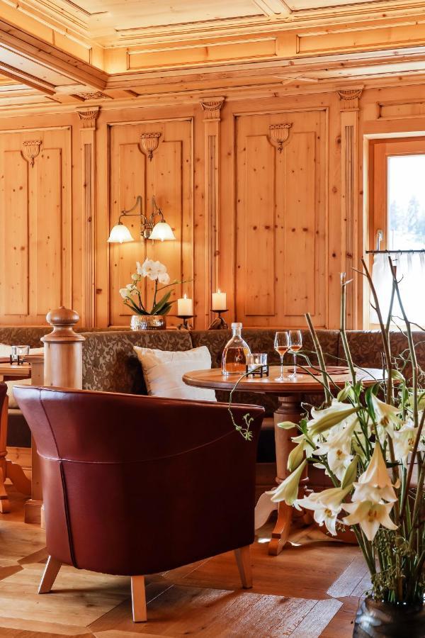 Hotel Astoria Samnaun Bagian luar foto